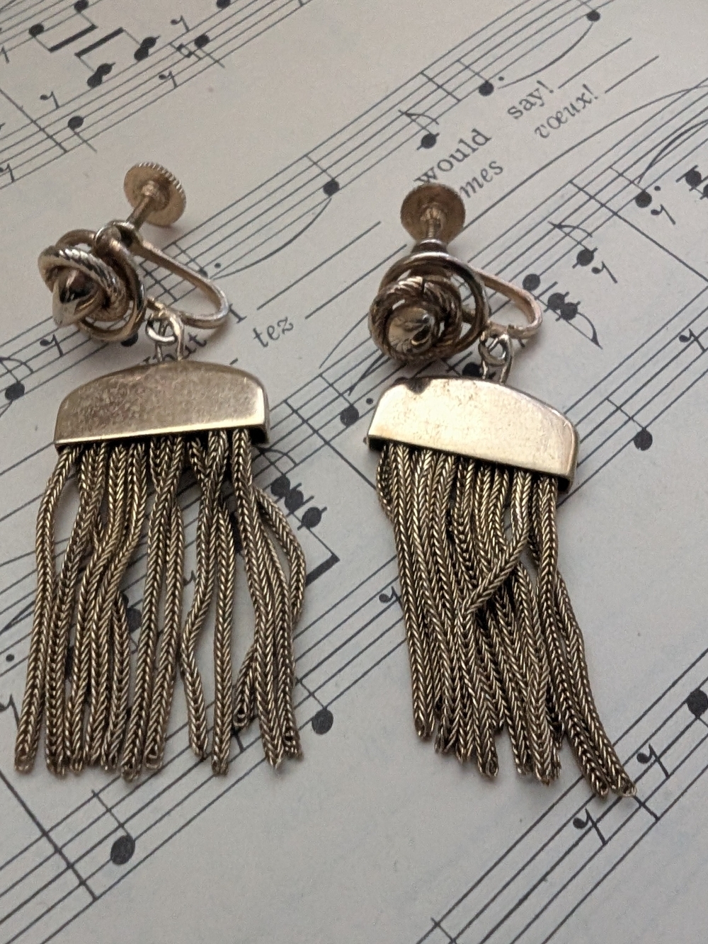 Vintage Goldtone Alice Tassel Screwback Earrings